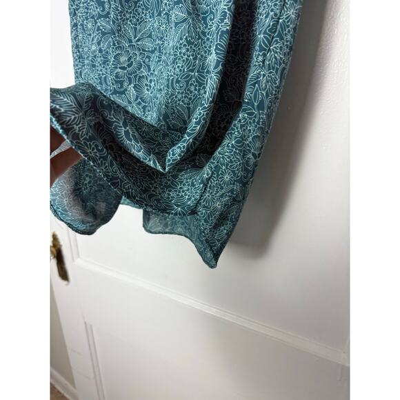 LC Lauren Conrad Short Sleeve Blouse Women's XS Blue Green White Floral Flowy - Picture 5 of 5